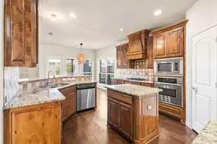 8224 Summerview Ct, Fort Worth, TX 76123 - Photo 9