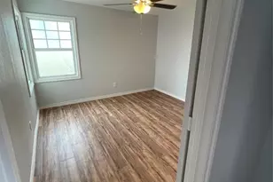 5334 Flamingo Rd, Fort Worth, TX 76119 - Photo 7