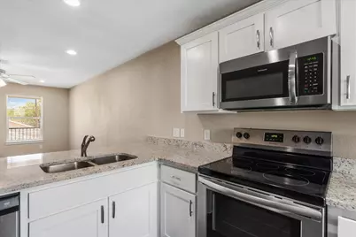1406 Courtney Place #D, Cleburne, TX 76033 - Photo 9