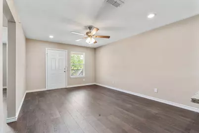 1406 Courtney Place #D, Cleburne, TX 76033 - Photo 3
