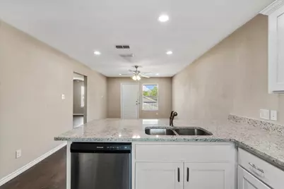 1406 Courtney Place #D, Cleburne, TX 76033 - Photo 7
