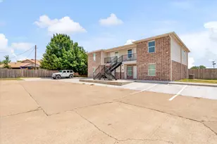 1406 Courtney Pl, Cleburne, TX 76033 - Photo 25