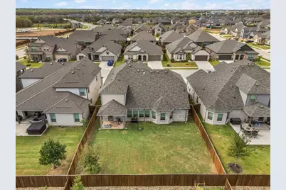 305 Laurel Drive, Justin, TX 76247 - Photo 27