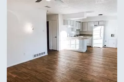 917 Cody Court, River Oaks, TX 76114 - Photo 3