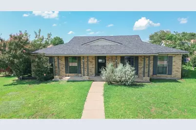 2213 Proctor Drive, Carrollton, TX 75007 - Photo 3
