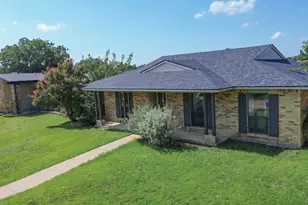 2213 Proctor Dr, Carrollton, TX 75007 - Photo 21
