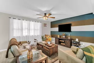 2416 Summer Pl Dr, Irving, TX 75062 - Photo 5