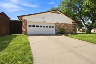 216 Old Hickory Dr, Irving, TX 75060 - Photo 35