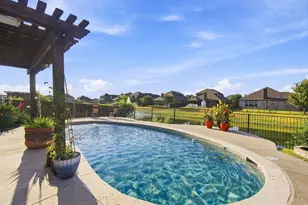 518 Stillwater Dr, Waxahachie, TX 75165 - Photo 3