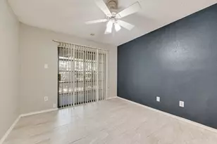905 Cedarland Blvd, Arlington, TX 76011 - Photo 13