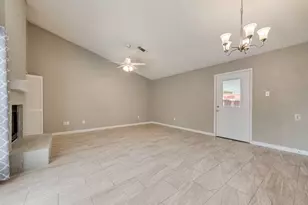905 Cedarland Blvd, Arlington, TX 76011 - Photo 5