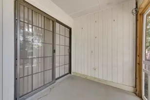 905 Cedarland Blvd, Arlington, TX 76011 - Photo 17
