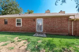 905 Cedarland Blvd, Arlington, TX 76011 - Photo 21