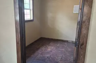 406 Broad St, Nocona, TX 76255 - Photo 11