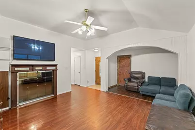 4012 Whitby Avenue, Dallas, TX 75237 - Photo 5