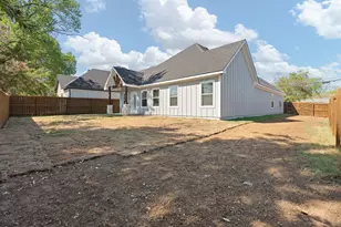 809 Tierney Rd, Fort Worth, TX 76112 - Photo 29