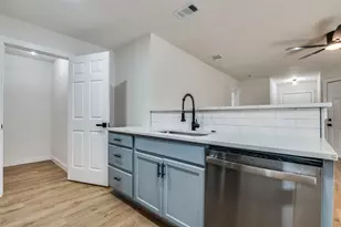 4129 Easter Ave, Dallas, TX 75216 - Photo 13