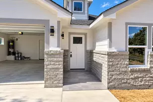 2708 Beechwood St, Granbury, TX 76048 - Photo 5