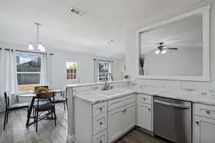 950 W Ash St, Celina, TX 75009 - Photo 11