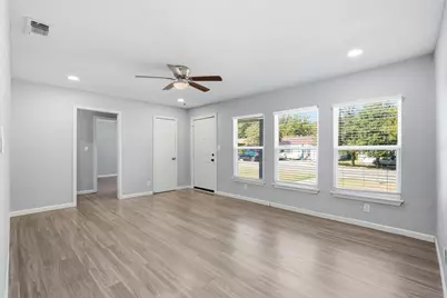 4601 Harwen Terrace, Fort Worth, TX 76133 - Photo 5
