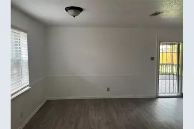 10327 Springhaven Drive, Dallas, TX 75217 - Photo 11