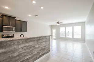 710 Shady Meadow Ln, Glenn Heights, TX 75154 - Photo 5