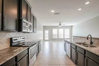 710 Shady Meadow Lane, Glenn Heights, TX 75154 - Photo 7