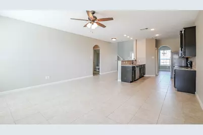 710 Shady Meadow Lane, Glenn Heights, TX 75154 - Photo 3