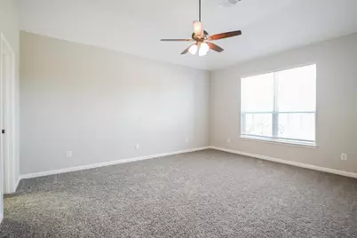 710 Shady Meadow Lane, Glenn Heights, TX 75154 - Photo 9