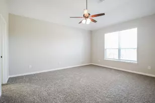 710 Shady Meadow Ln, Glenn Heights, TX 75154 - Photo 9