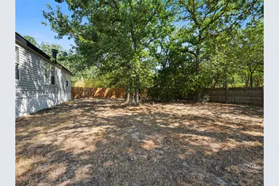 109 Summers Circle, Azle, TX 76020 - Photo 29