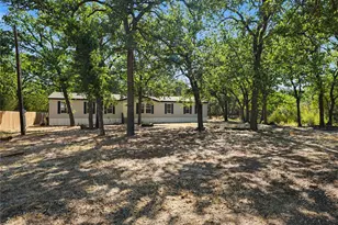 109 Summers Cir, Azle, TX 76020 - Photo 1