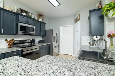 113 Dodge City Court, Newark, TX 76071 - Photo 9