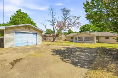 1208 N Dale Avenue, Stephenville, TX 76401 - Photo 25