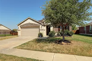 1601 Waggoner Dr, Aubrey, TX 76227 - Photo 3