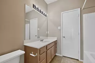 2954 Cowboy Dr, Dallas, TX 75237 - Photo 29