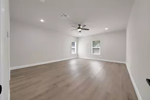 659 Holcomb Rd, Dallas, TX 75217 - Photo 21