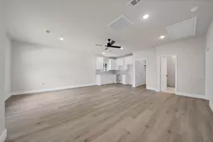 659 Holcomb Rd, Dallas, TX 75217 - Photo 29