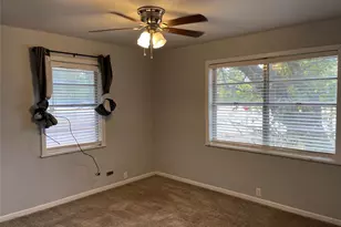 1105 S Palestine St, Athens, TX 75751 - Photo 13