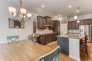 1060 Wildwood Dr, Joshua, TX 76058 - Photo 9