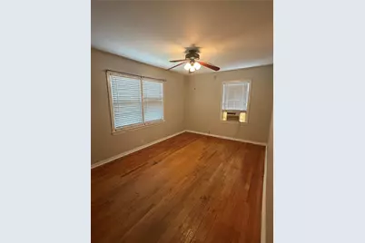 137 Bowie Street, McGregor, TX 76657 - Photo 9