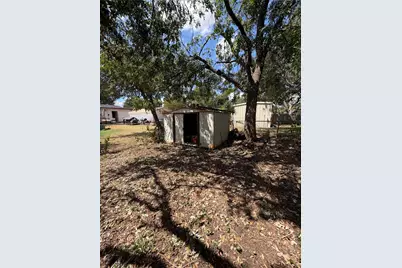 137 Bowie Street, McGregor, TX 76657 - Photo 17