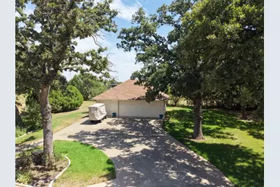 27160 Whispering Meadow Drive, Whitney, TX 76692 - Photo 5