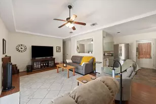 1204 Chester St, Cleburne, TX 76033 - Photo 7