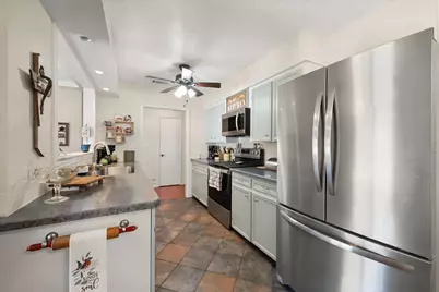 1204 Chester Street, Cleburne, TX 76033 - Photo 11