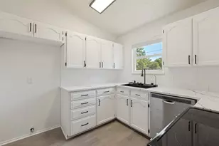 6107 Yorkford Dr, Arlington, TX 76001 - Photo 7