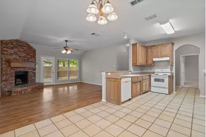 130 Deanna Lane, Weatherford, TX 76087 - Photo 7