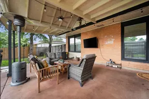 4001 Trail Lake Dr, Fort Worth, TX 76109 - Photo 29