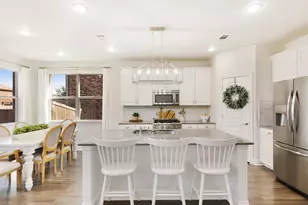3916 Brook Wood Dr, McKinney, TX 75071 - Photo 9