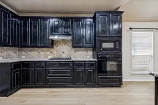 10005 Petrified Tree Ln, McKinney, TX 75072 - Photo 9
